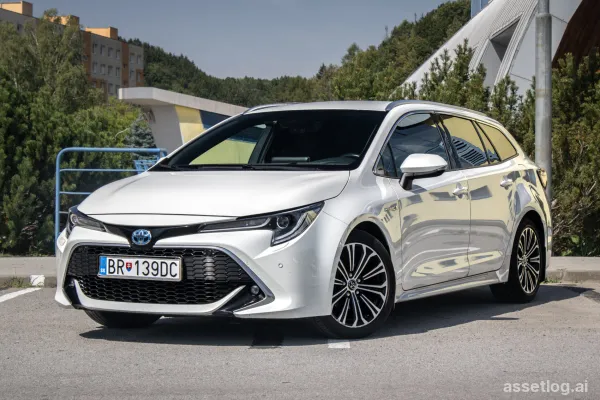 Toyota Corolla Combi TS 1.8 Hybrid e-CVT Executive, 72kW / ON INSTALLMENTS / TRADE-IN /