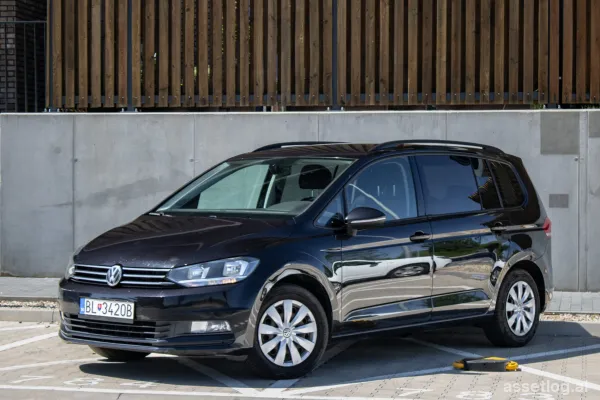 Volkswagen Touran 1.6 TDI Comfortline DSG / 81kW / A6 / WARRANTY / FINANCING AVAILABLE / TRADE-IN