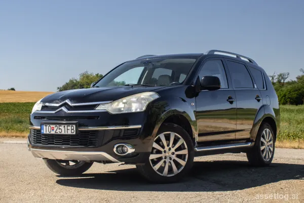 Citroën C-Crosser 2.2 HDi Exclusive / 115kW / A6 / AVAILABLE ON INSTALLMENTS / TRADE-IN
