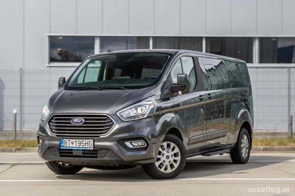 Ford Tourneo Custom 2.0 TDCi 320 L2H1 Family | 2.0 EcoBlue 110 kW / AJ NA SPLÁTKY / PROTIÚČET