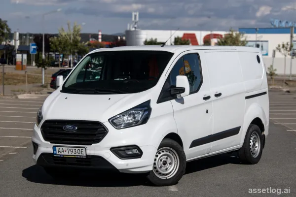 Ford Transit Custom 2.0 TDCi L1H1 / 96kW / M6 / WARRANTY / ENGLISH AVAILABLE / INSTALLMENT PAYMENTS / TRADE-IN