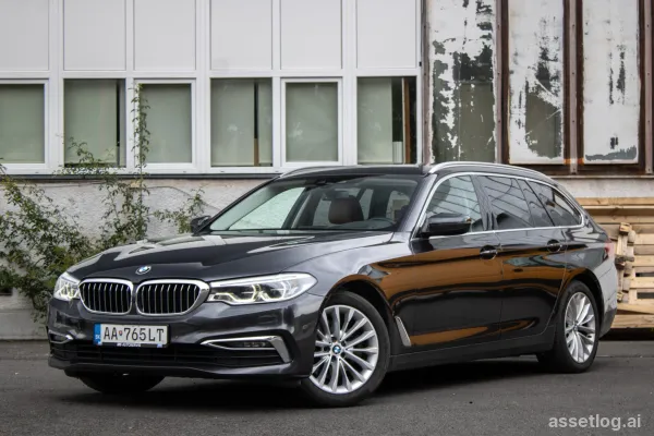 BMW Series 5 Touring 520d xDrive G31 / 140kW / A8 / WARRANTY / ENGLISH AVAILABLE / INSTALLMENT PAYMENTS / TRADE-IN