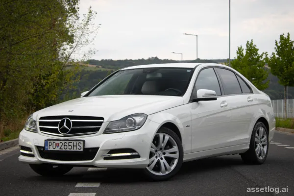 Mercedes-Benz C Class Sedan C220 CDI