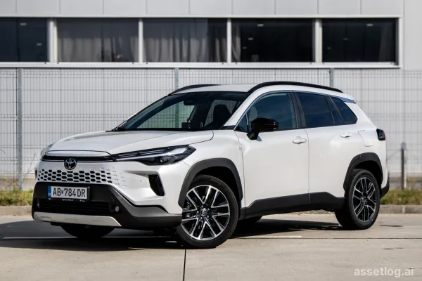 Toyota Corolla Cross 1.8 Hybrid e-CVT Style 2025 / AJ NA SPLÁTKY / PROTIÚČET