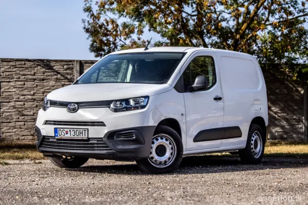 Toyota Proace City MT/5 75kW 2022 / AJ NA SPLÁTKY / PROTIÚČET