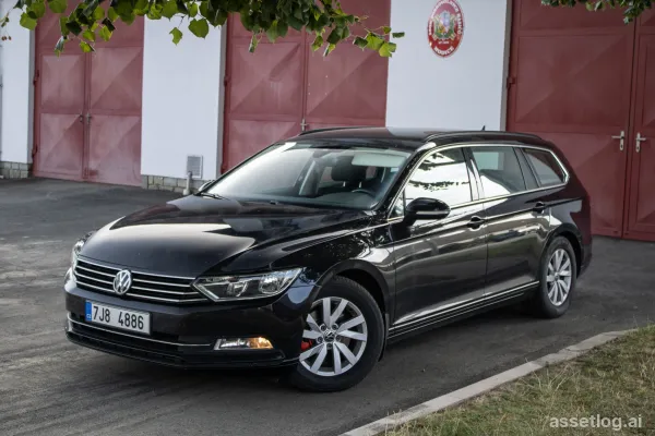 Volkswagen Passat 2.0 TDI 110 kW, year 2018