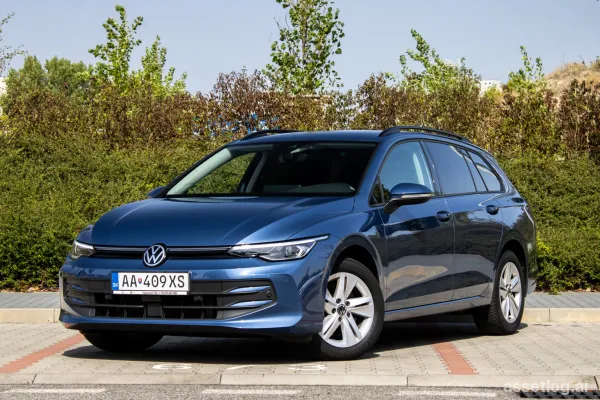 Volkswagen Golf Variant 2.0 TDI Life / 85kW / M6 / WARRANTY / FINANCING AVAILABLE / TRADE-IN