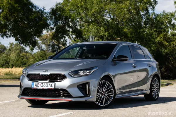 Kia Ceed 1.6 T-GDi GT / 150kW / M6 / WARRANTY / AVAILABLE ON INSTALLMENTS / TRADE-IN