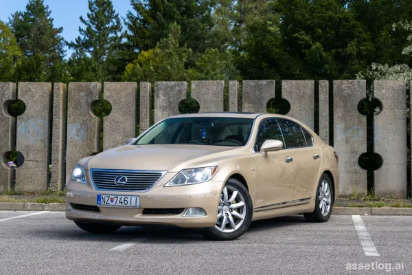 Lexus LS 460 V8 283kW / Also available for installments and trade-in /