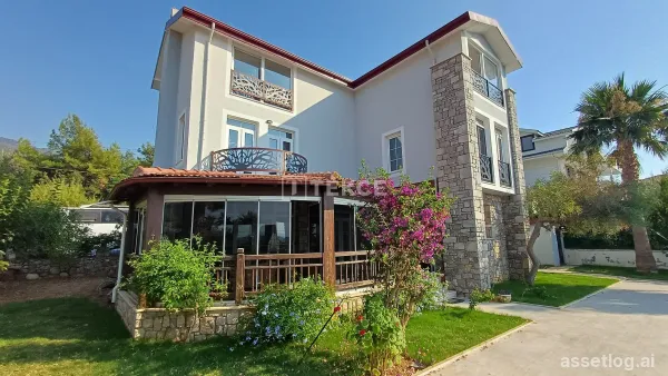 House with a Spacious Garden Near the Beach in Fethiye
