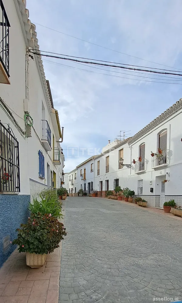 2-Bedroom Townhouse with Large Terrace in Torrox, Málaga