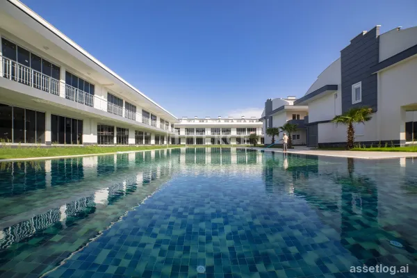 2-Bedroom Duplex Apartment 800 M from the Beach in Antalya Kundu