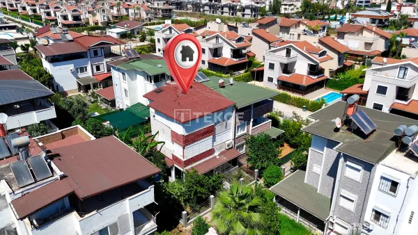 4-Bedroom Villa with Communal Pool in Antalya Kadriye