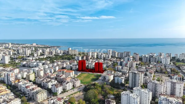5-Bedroom Duplex Apartment with Shared Pool in Antalya Lara