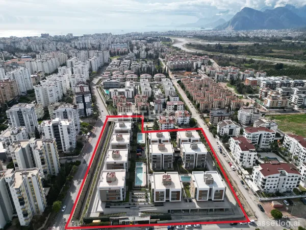 Apartment in a Complex with Parking in Konyaaltı, Antalya