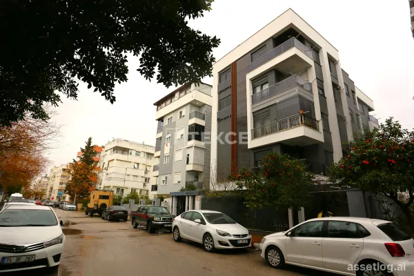 Flat 750 m from Kaleiçi in Antalya Muratpaşa