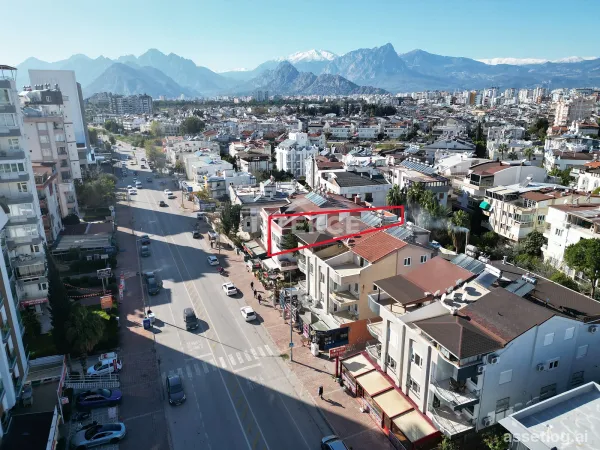 Spacious Apartment Near the Sea in Antalya Konyaaltı