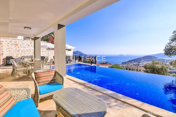 Elegant Villa with 5 Bedroom and Pool in Kaş Kalkan