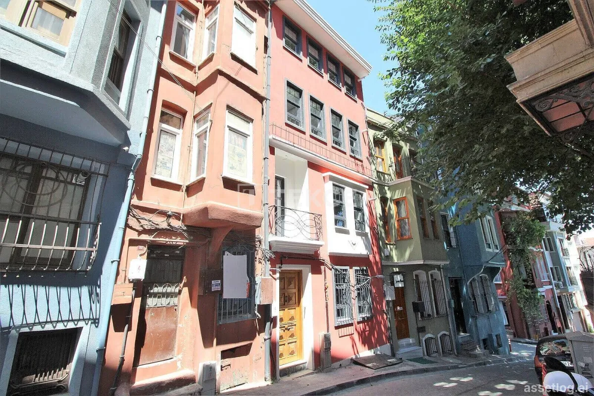 Asset photo 1