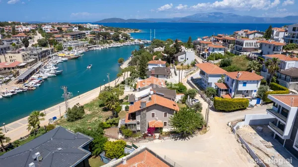 Seafront Furnished Villa with Marina View in Çeşme Dalyan
