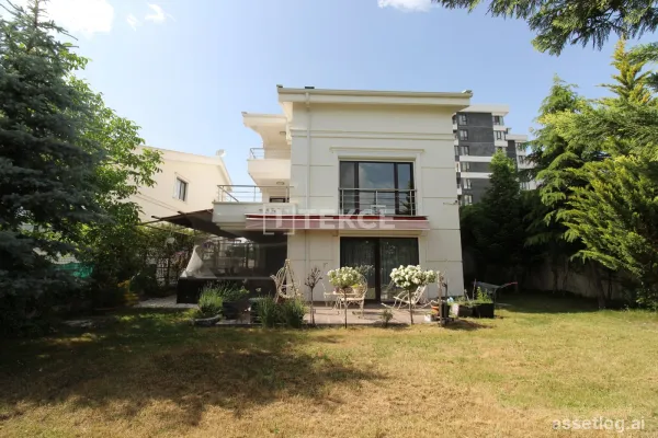 Spacious Stylish Villa with Private Garden in Ankara Çayyolu