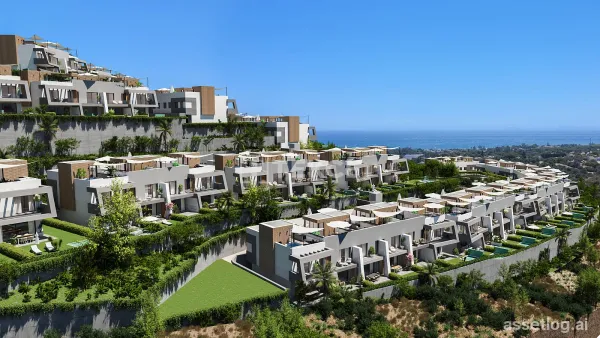 Townhouses with Indoor Pool Close to the Beach in Marbella