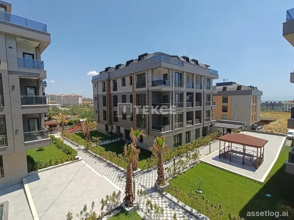 Apartments with Indoor Pool Close to Beach and Marina in Beylikdüzü