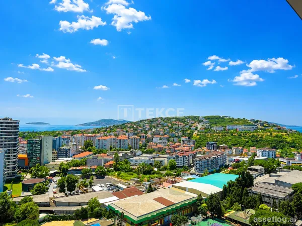 Flats in a Secure Complex Near the Metro in Maltepe İstanbul