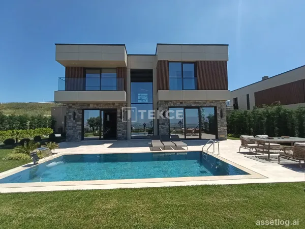 Lake-View Villas in Büyükçekmece, İstanbul
