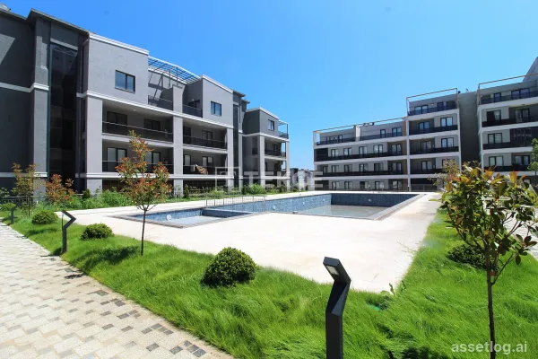 Duplex Apartment with Sea-Views in a Complex in Mudanya Bursa