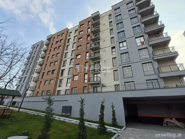 Apartments in a Secure Complex with Parking in Başakşehir