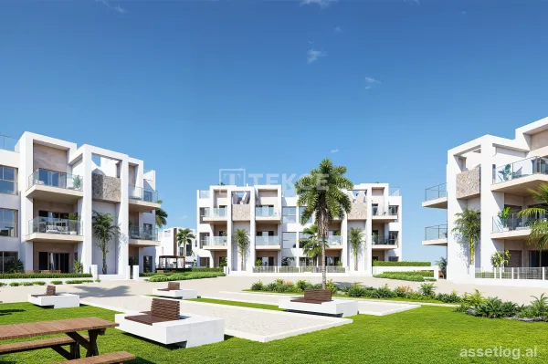 Golf-Front Apartments with Pool in Los Alcázares Murcia