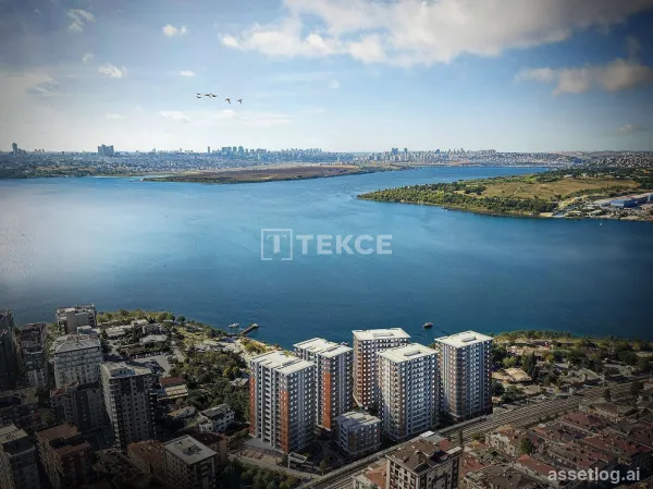 Lake View Apartments on the Küçükçekmece Coast in İstanbul