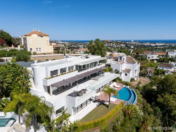 Villa with Golf and Mediterranean Views Near Marina in Benahavis