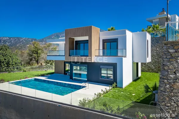 Villa with Private Pool and Scenic Views Near Beach in Alanya
