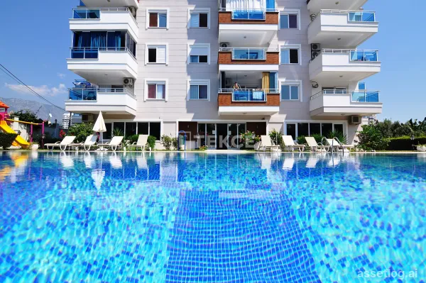 Flat in Complex with Pool 750 m from the Beach in Mahmutlar Alanya