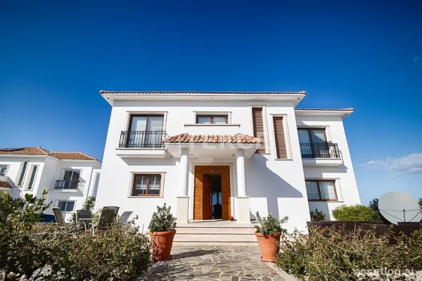 Detached Seafront Villas in North Cyprus Girne