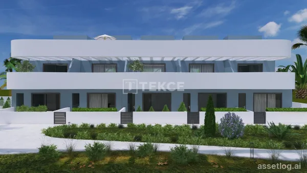 Elegantní 3pokojové domy s přístupem k bazénu v Alicante