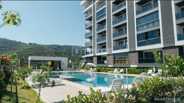 Flats in a Complex Close to Sea in Antalya Gazipaşa