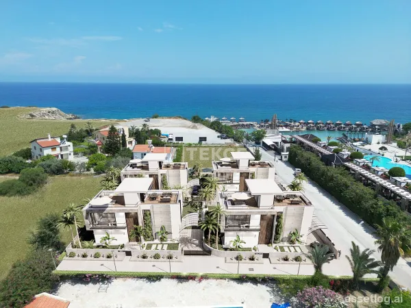 Detached Villas with Pools Near the Beach in Ozanköy Girne