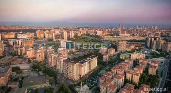 Apartments in a Complex with Pool and Parking Zeytinburnu İstanbul