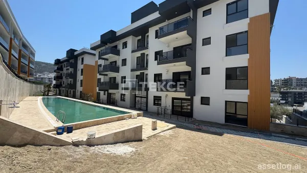 Newly-Built Apartments in a Complex with Pool in Kuşadası