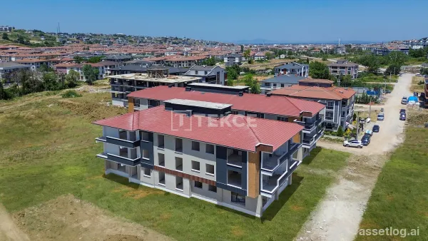 Spacious Apartments in a Complex on Safran Road in Yalova