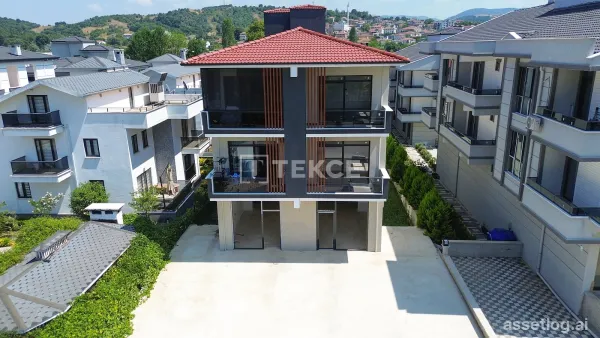 Off-Plan Apartments on Advantageous Location in Yalova