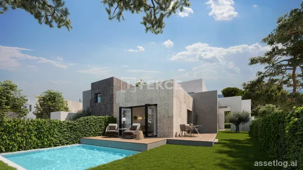 Elegant Villas in a Complex with Pool Near Amenities in Madrid