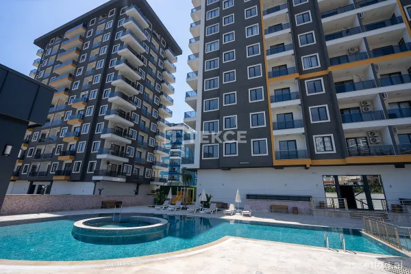Ready-to-Move-In Apartments with Views in Mahmutlar Center