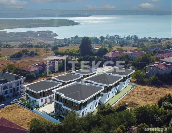 Terraced Villas with Indoor Parking in Avcılar İstanbul