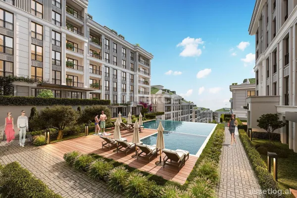 Apartments in a Complex with Pool in Büyükçekmece İstanbul