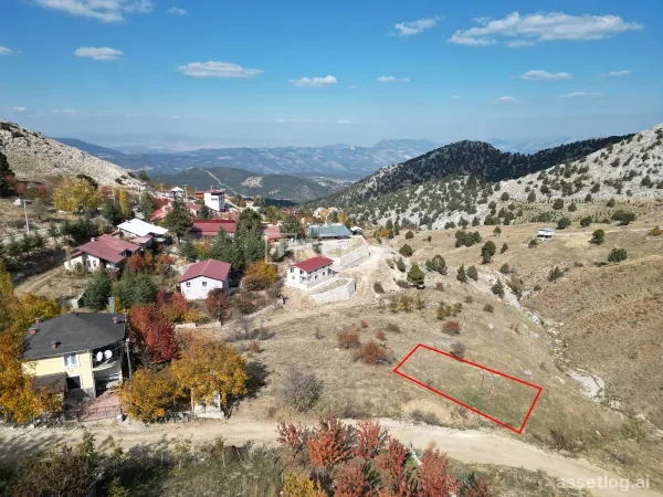 Land with Suitable for 2-Storey Building in Konyaaltı Çağlarca