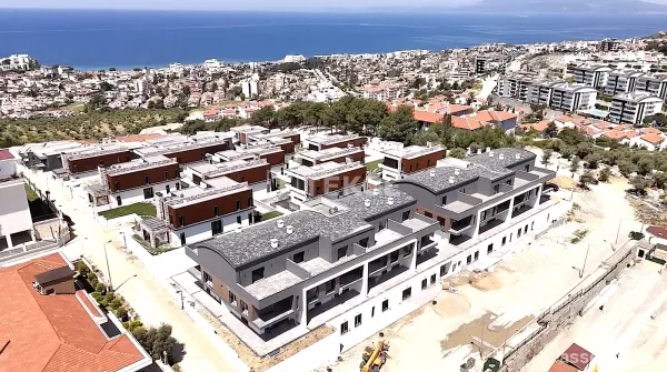 Apartments in a Complex with Pool in Aydın Kuşadası